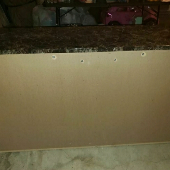 DRESSER - Picture 2 of 5